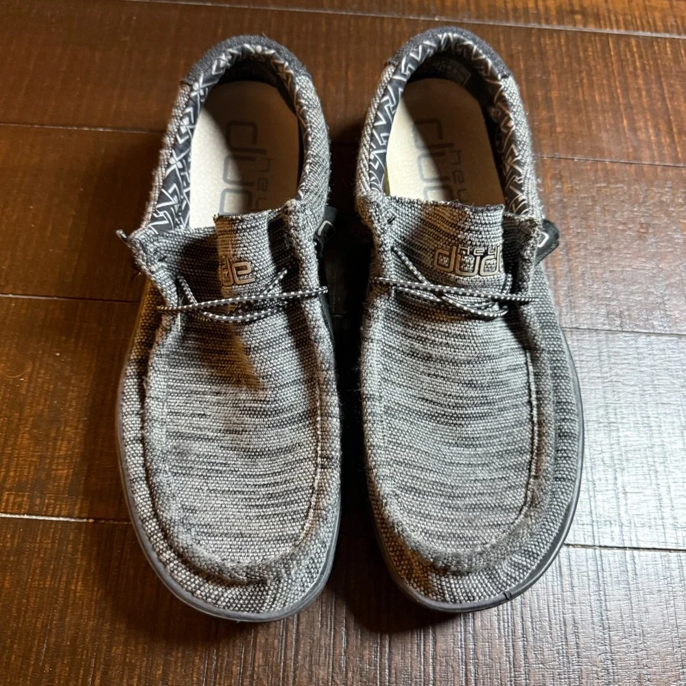 Hey Dude Wally Free Men Size 9 Fossil Grey Slip On Loafers Shoes Gray Black